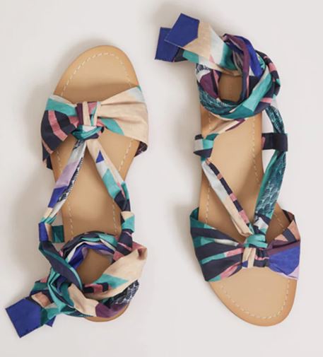 Sandalias-con-banda-de-colores-5